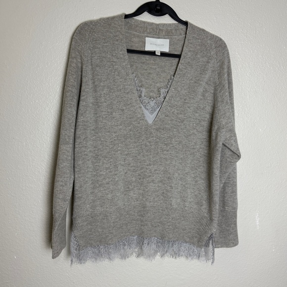 Brochu Walker Gray The Lace Vee Looker Pullover Sweater - Picture 2 of 11